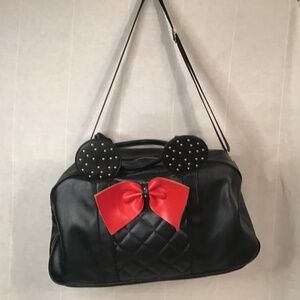 Beautiful Olivia Miller Women’s Kuma Extra Large Duffle Bag. Reg. $70